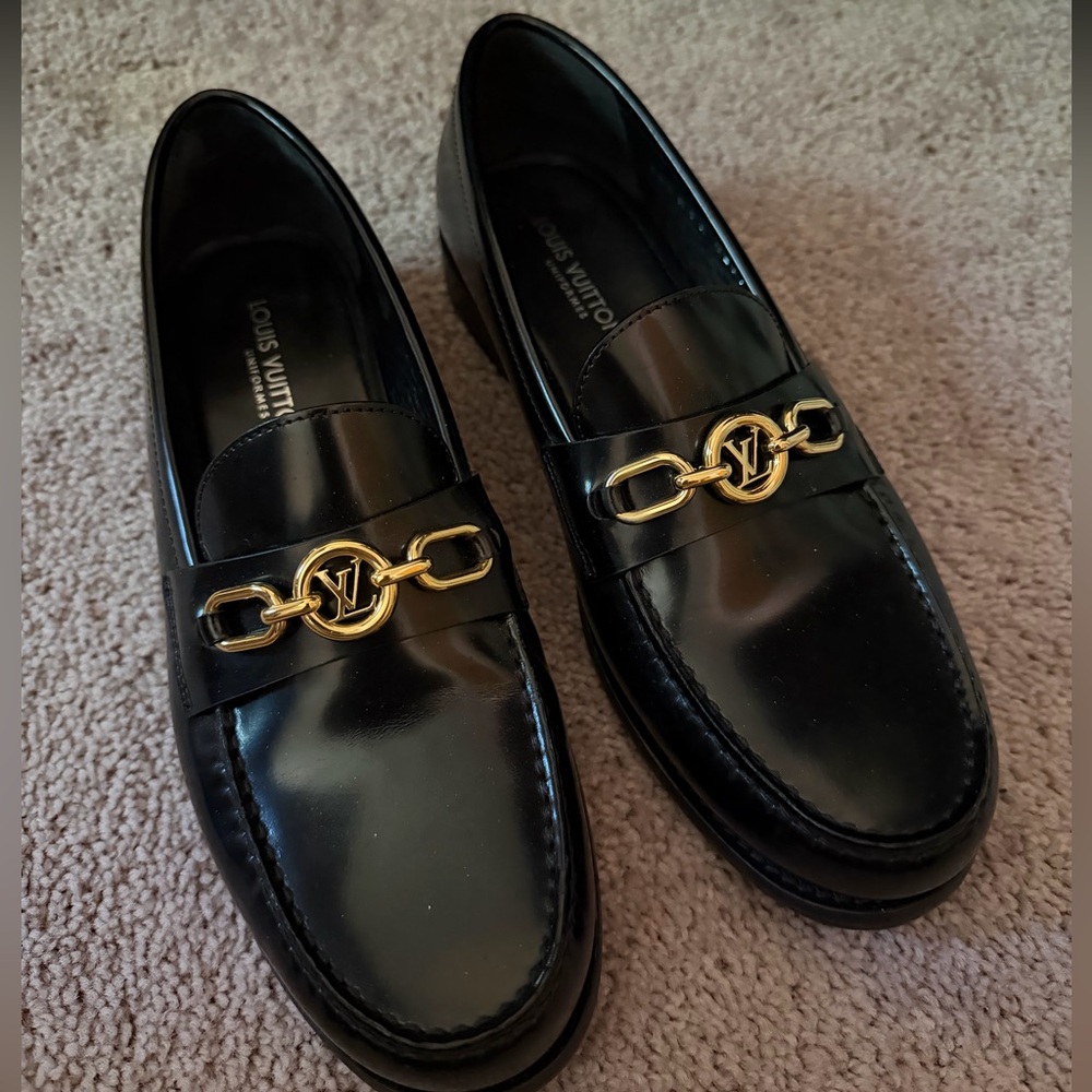 Louis Vuitton Black Leather Loafers with Gold LV Chain